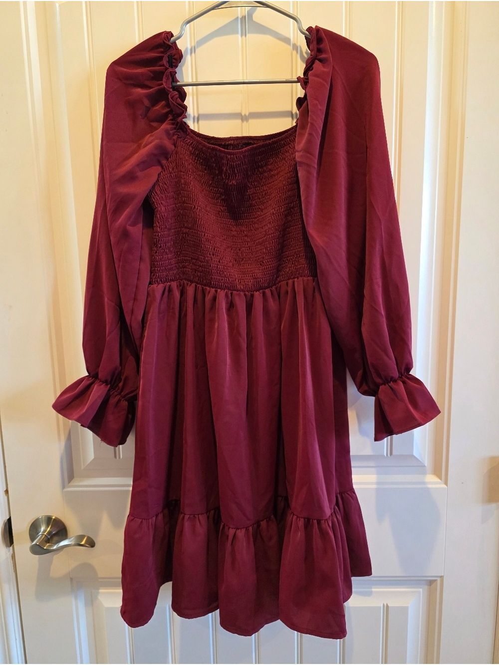 Burgundy long-sleeve midi dress